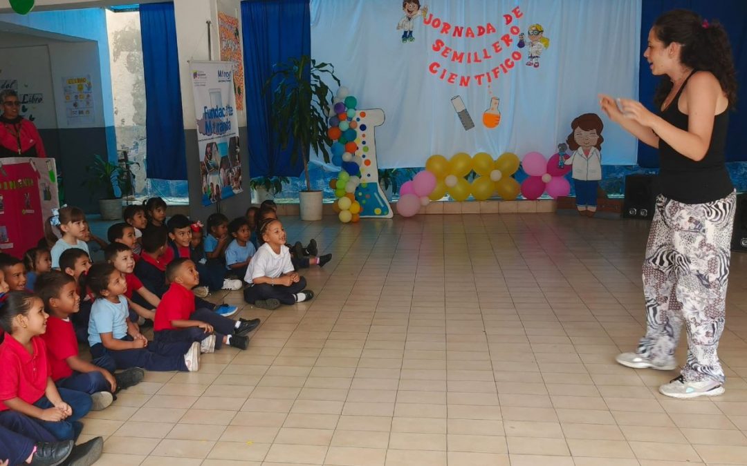 Semilleros Científicos de Miranda participan en jornada de aprendizaje creativo