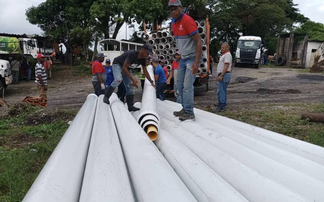 Llegan tuberías para sustitución de colector de aguas residuales en Acevedo
