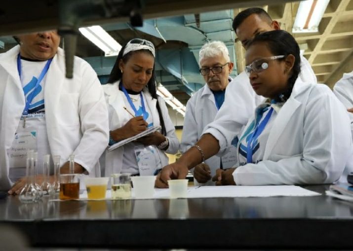 Directores educativos de Miranda reciben formación científica