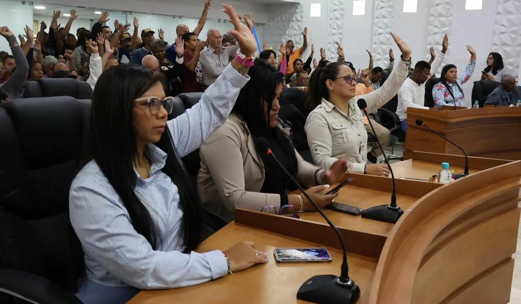 Aprueban acuerdo que reconoce resultados del CNE luego de presidenciales