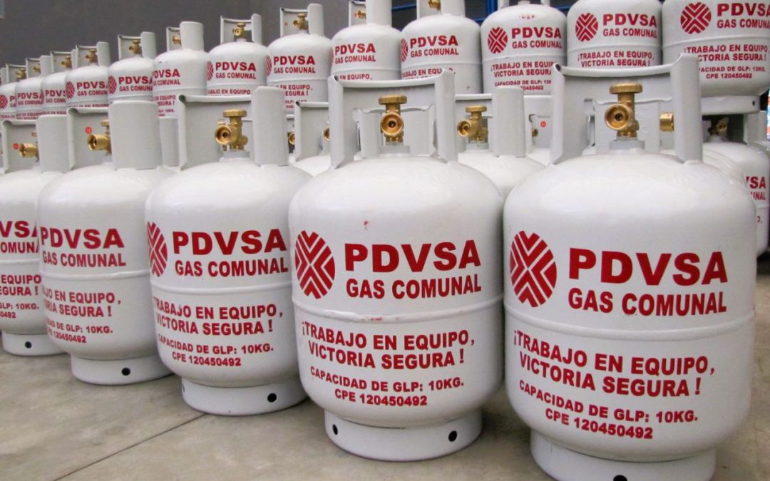 Entregan cilindros de gas nuevos a 200 familias de Charallave