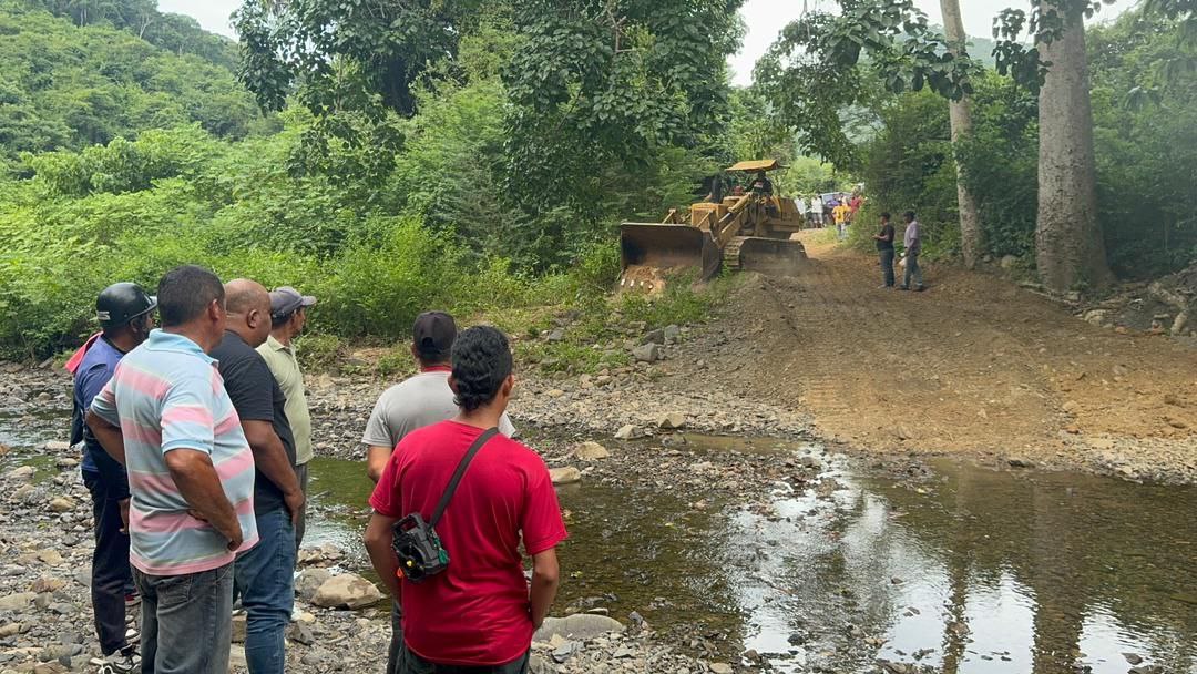 Rehabilitación de vialidad agrícola en Pedro Gual mejorará la economía local