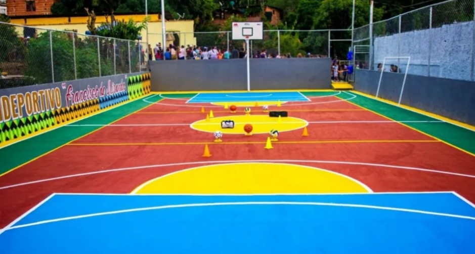 Rehabilitado Polideportivo Francisco de Miranda de Charallave