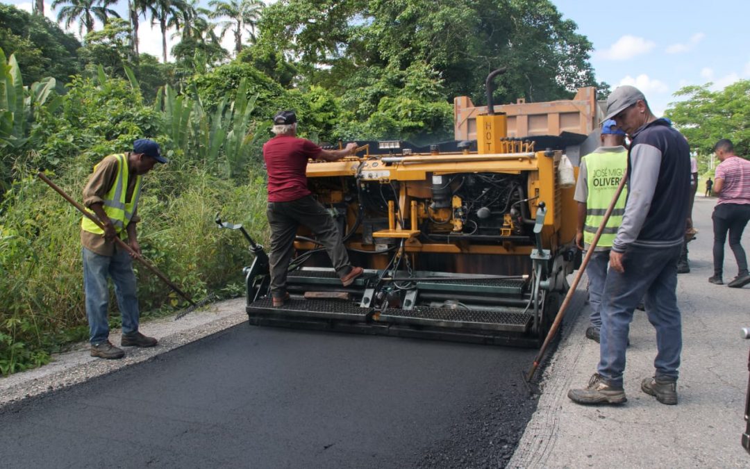 Gobierno Bolivariano realiza trabajos de rehabilitación en la Troncal 12