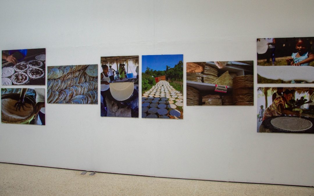 Exposición fotográfica Arepa y Casabe llega a la Galería de Arte Nacional