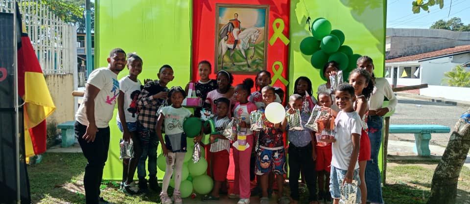 Festival navideño infantil Corre Caballito cerró con éxito en Tapipa