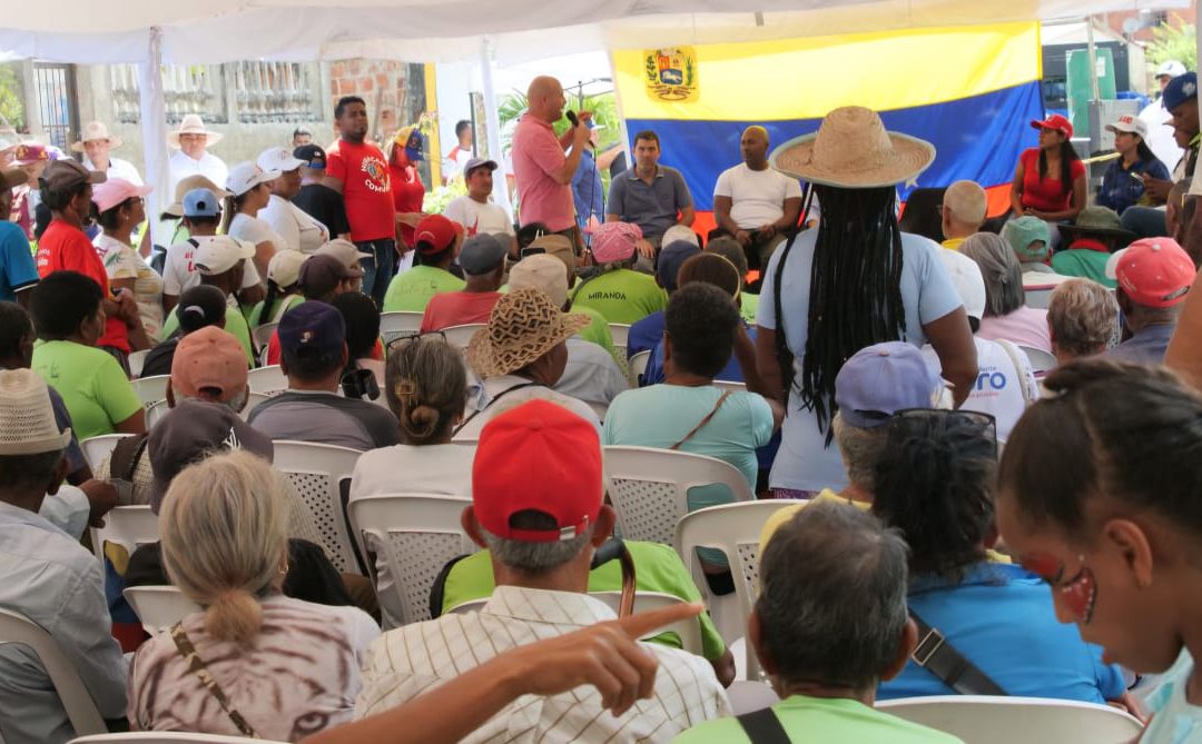 Gobernación asistió a productores agropecuarios de Carenero con jornada de atención integral