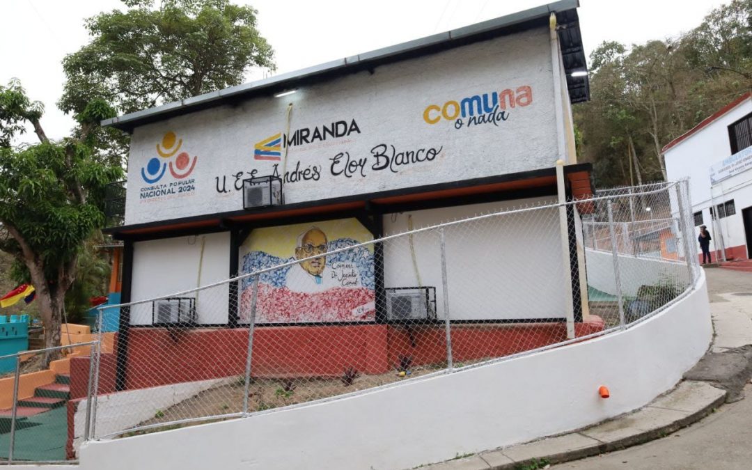 U.E.E. Andrés Eloy Blanco de Petare se reinauguró con nueva sala de robótica