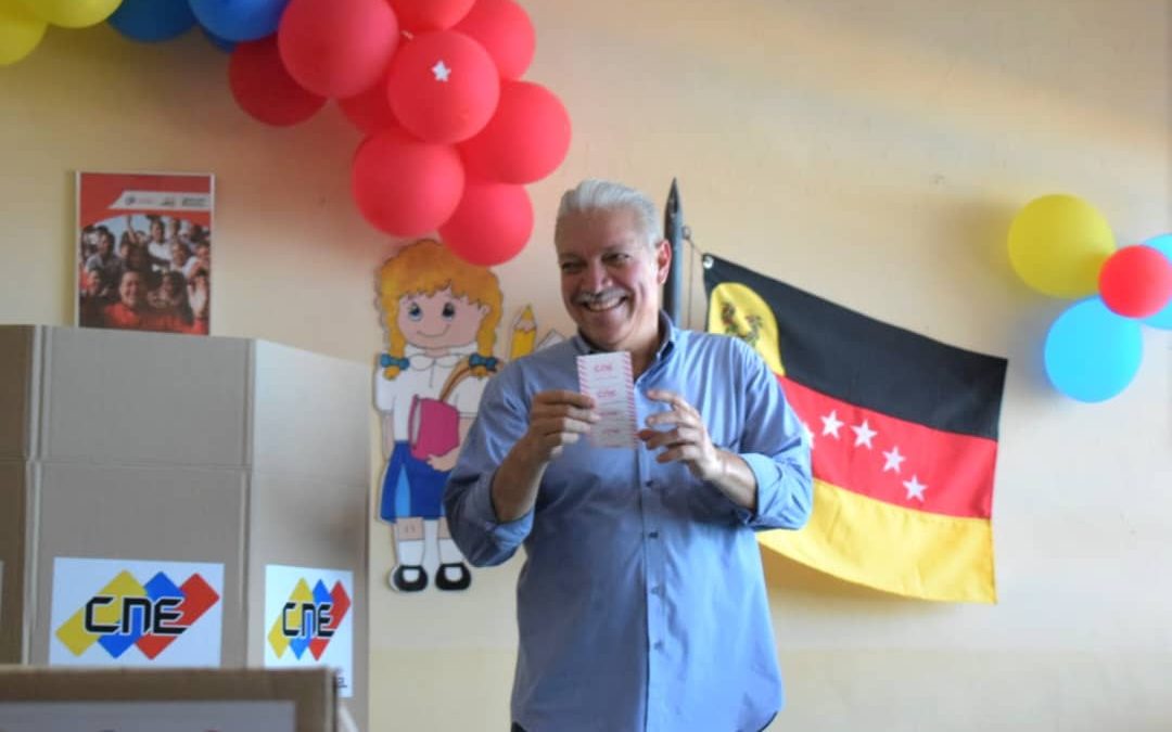 Elio Serrano: «Votamos por la paz y la democracia en una jornada histórica para la Patria»