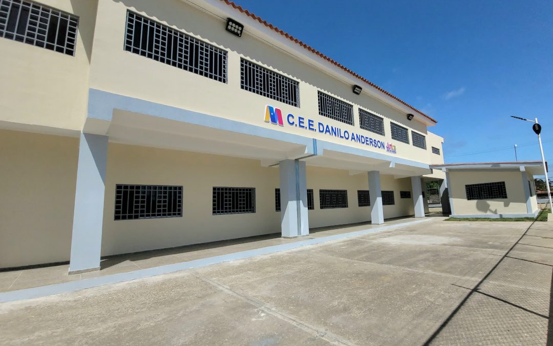 Gobierno Bolivariano reinauguró Complejo Educativo Estadal Danilo Anderson en Tacarigua de la Laguna
