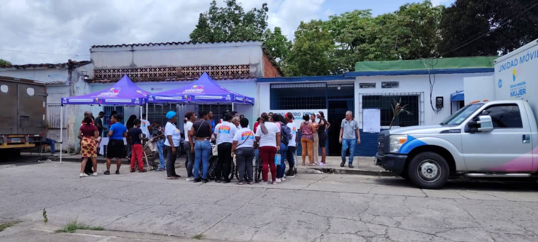 Mercado solidario en Tapipa atendió a mil 500 familias mirandinas