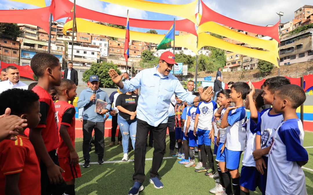 Habitantes de Mesuca cuentan con complejo deportivo rehabilitado