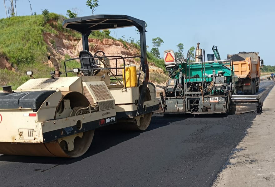Gobierno colocó más de 16 mil 500 toneladas de asfalto en la carretera Panamericana durante el 2025