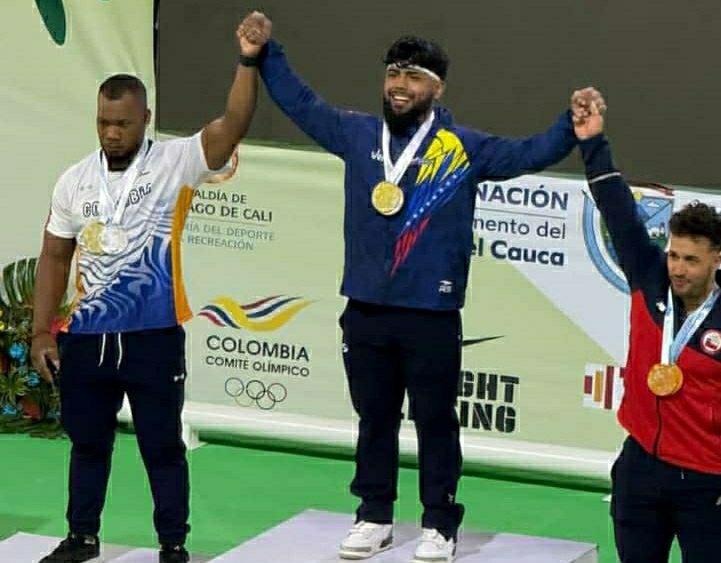 Mirandino Keydomar Vallenilla es campeón y rompe records en panamericano de halterofilia