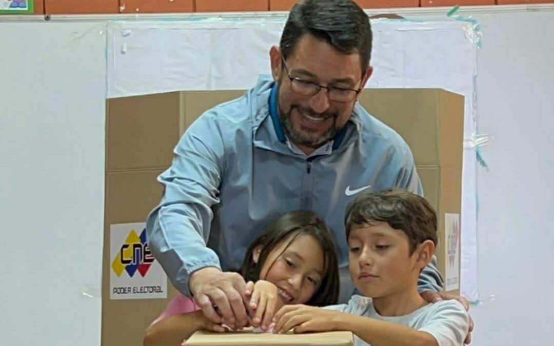 Farith Fraija resalta jornada electoral como día histórico para la democracia venezolana