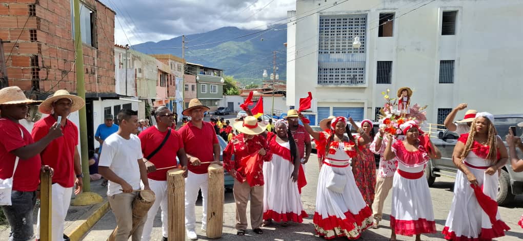 Miranda revive tradición con el 11° Encuentro de San Pedro,  San Juan y San Antonio en Guatire