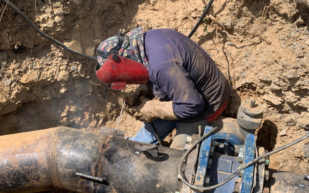 Sustituyen más de 200 metros de tuberías de agua potable en El Encantado