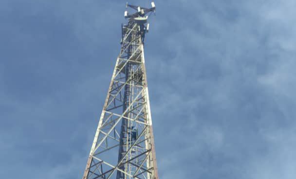 Avanzan trabajos de modernización y recuperación del servicio de telecomunicaciones en Miranda