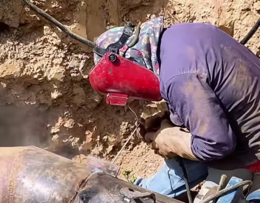 Sustituyen 200 metros lineales de tubería de agua potable en Hacienda El Encantado
