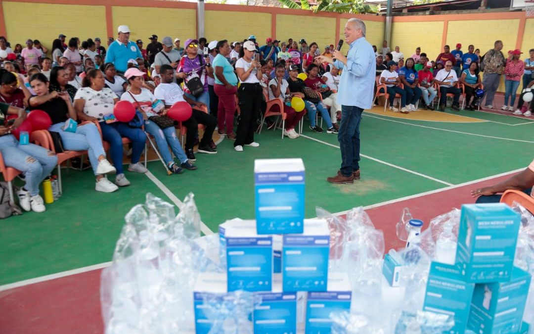 Entrega masiva de nebulizadores en Acevedo beneficia a 37.000 familias mirandinas