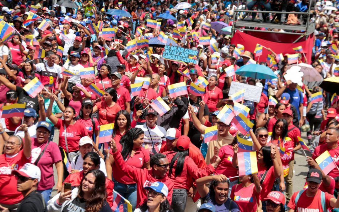 Pueblo y Milicia Bolivariana marcharon en contundente respaldo al presidente Maduro