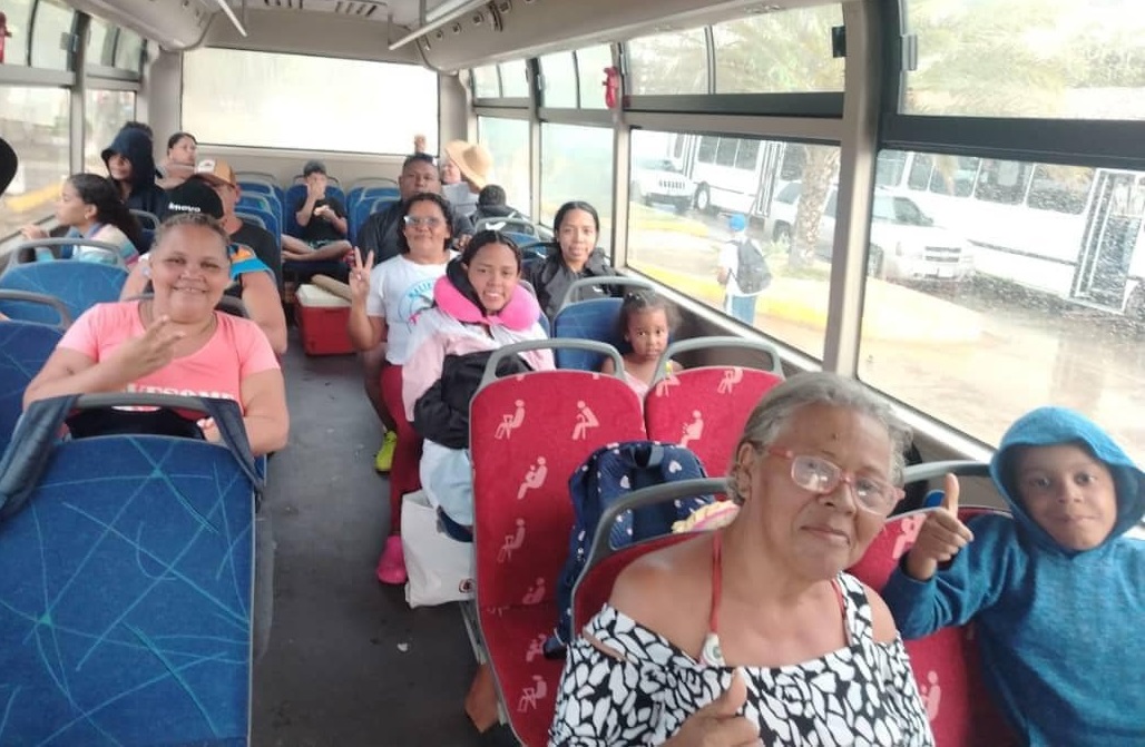 Más de 400 mirandinos de los Valles del Tuy disfrutaron de la Ruta Recreacional en playas de La Guaira