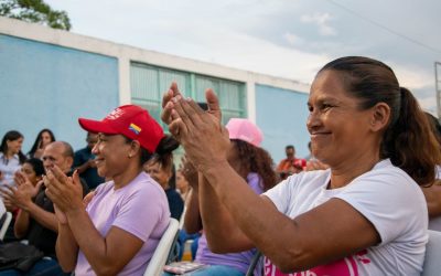 Mujeres de Paz Castillo fueron atendidas con Feria Soberana en el Mes Rosa