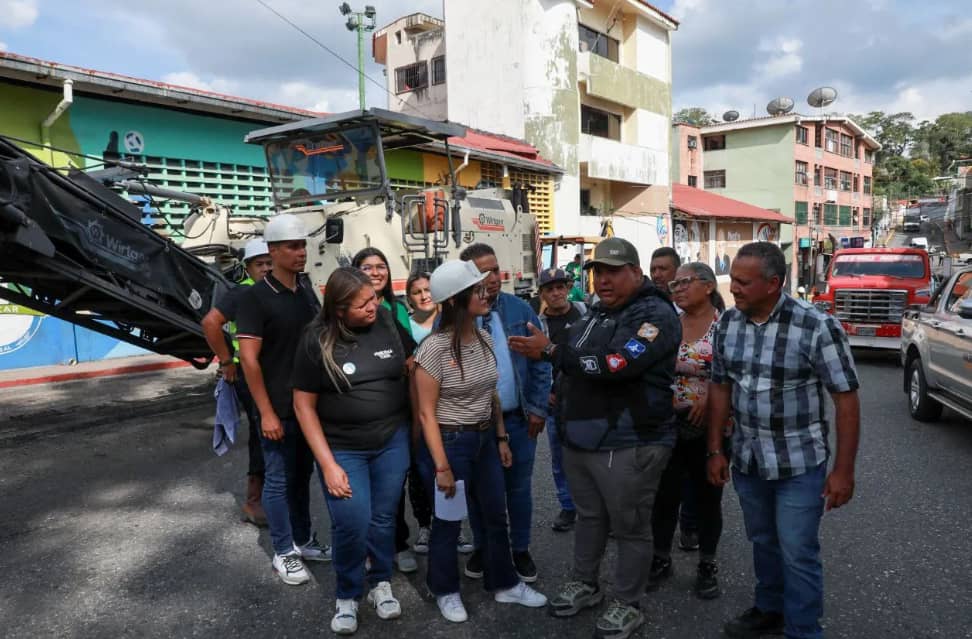 Colocarán más de mil 700 toneladas de asfalto en vías de Carrizal