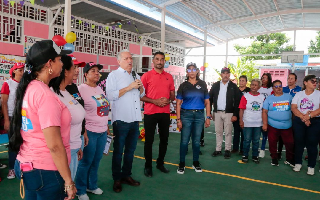 Miranda celebra 13 años del Golpe de Timón con la U.E Teresa Carreño  rehabilitada en Santa Lucía