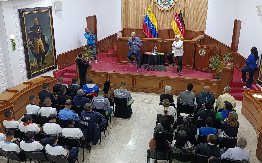 Destacan importancia sobre conocimiento de gestión energética en población venezolana