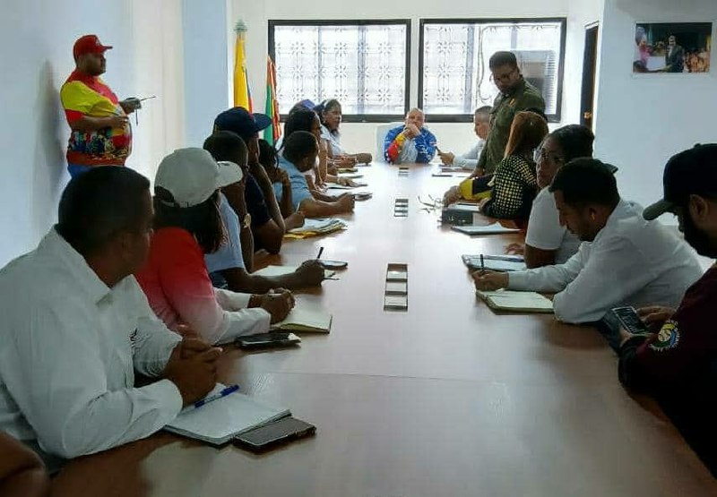 Afianzan políticas para fortalecer entrega de títulos de propiedad en Acevedo