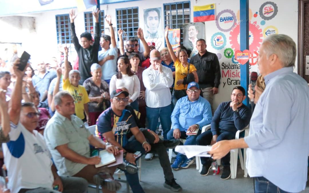 Habitantes de comunas de Guaicaipuro eligen proyectos que irán a consulta popular del 23N