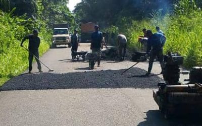 Realizaron trabajos de bacheo en carretera Cumbo del eje barloventeño