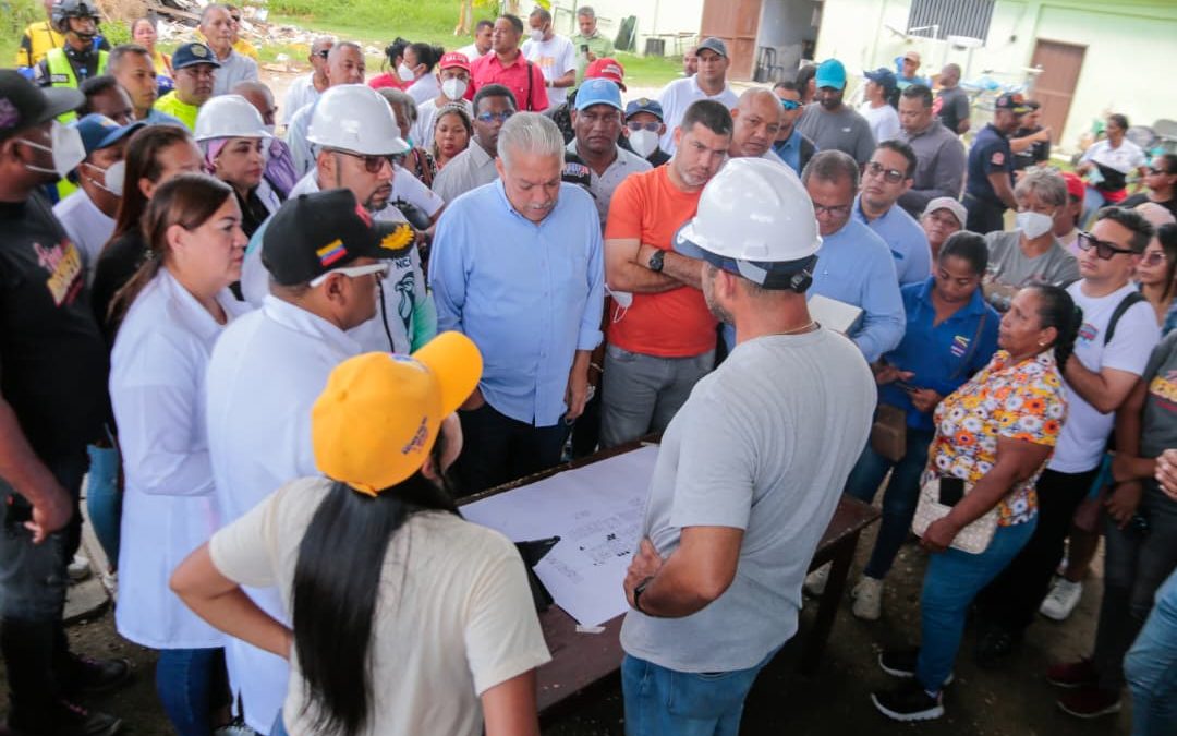 Inician trabajos de rehabilitación del hospital Dr. Ernesto Regener de Río Chico