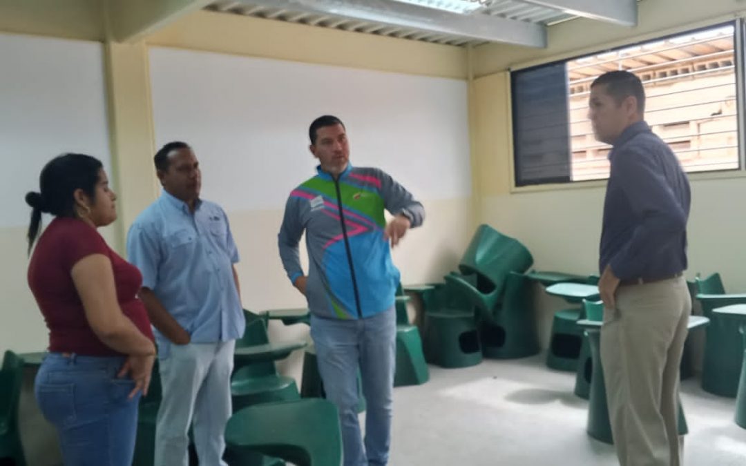 Recuperación integral de la U.E.N. Carmen Rosales Gómez en Los Teques lleva un 80% de avance