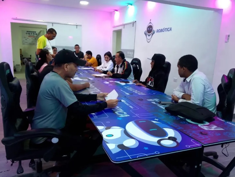 Universitarios de Miranda presentan proyectos de impacto social para comunidades