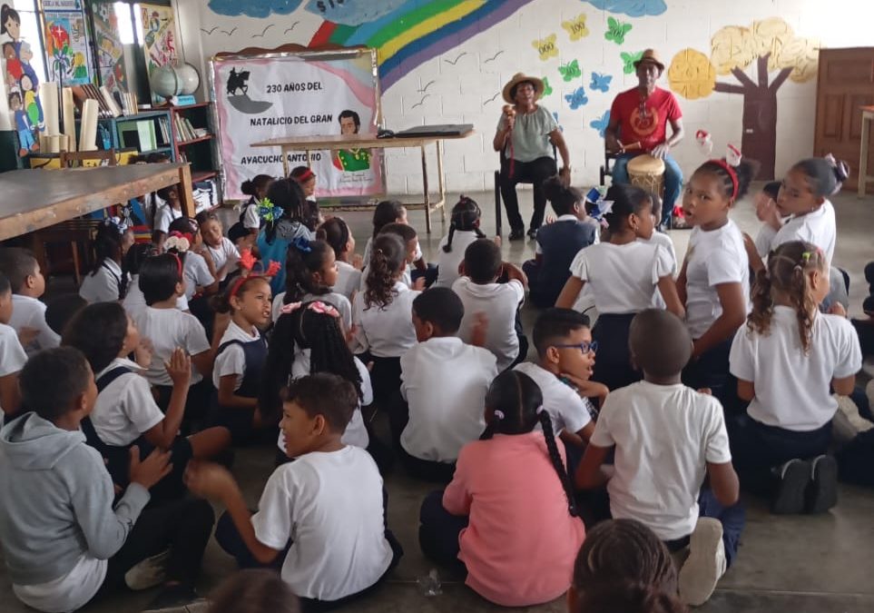 Estudiantes de Brión aprenden sobre patrimonio inmaterial de la Unesco