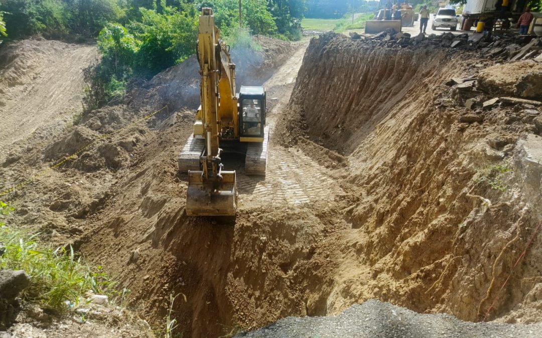 Inicia reparación en fallas de borde en municipio Paz Castillo