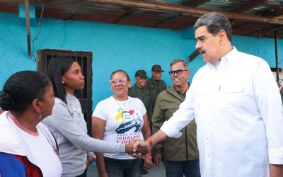 Maduro exige liderazgo juvenil en las comunas del país