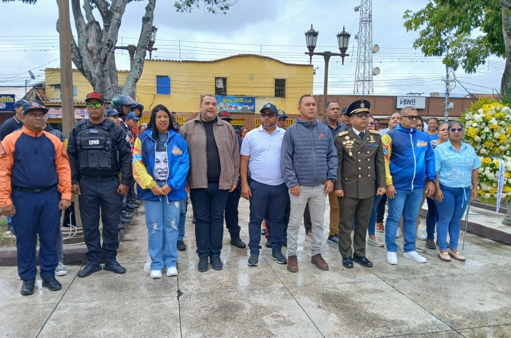 Autoridades de Urdaneta rinden honores a Simón Bolívar a 195 años de su siembra