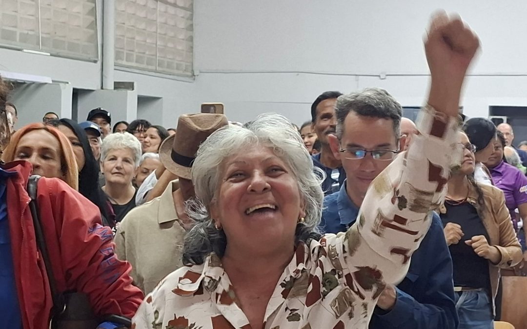 42 salas de autogobierno mirandinas recibieron computadoras para fortalecer trabajo comunal