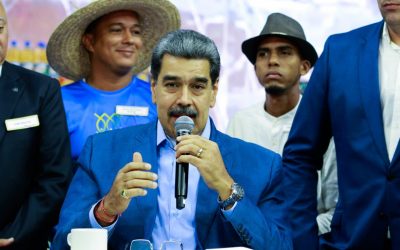 Presidente Maduro exhorta a Trump a ocuparse de su crisis interna