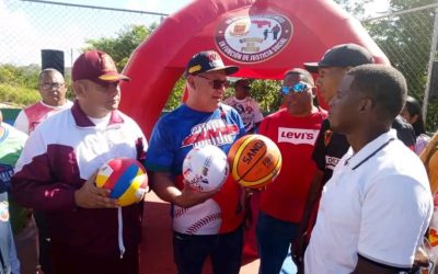 Entregan cancha rehabilitada para la juventud de El Jobito en Yare