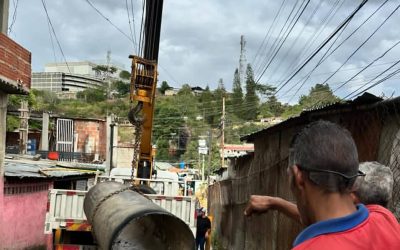 Reparada avería de tubería principal en sector La Toma del municipio El Hatillo