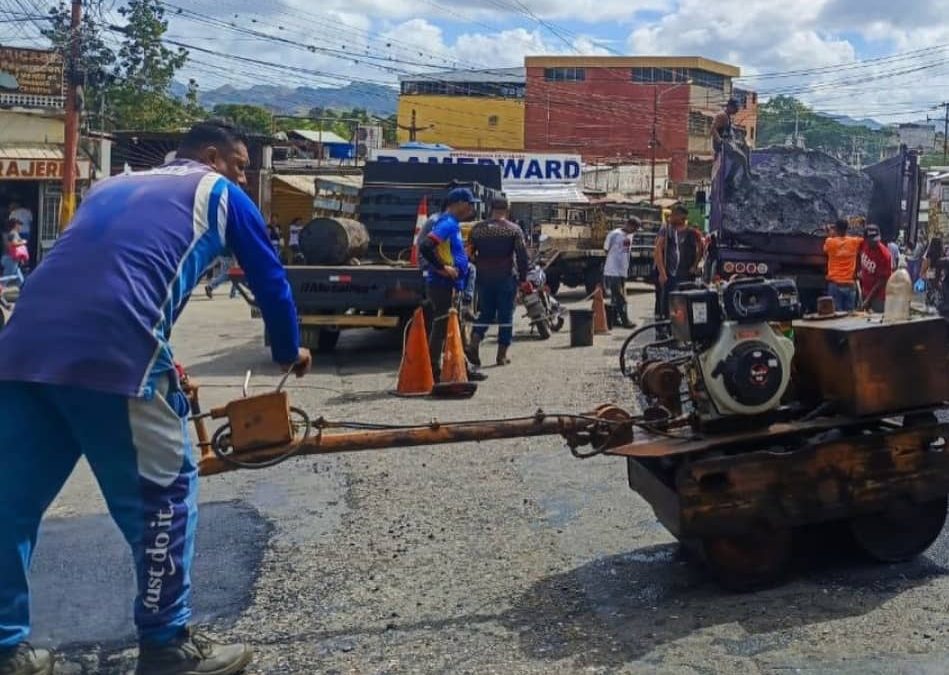Desplegaron plan de bacheo en Casco Central de Ocumare del Tuy