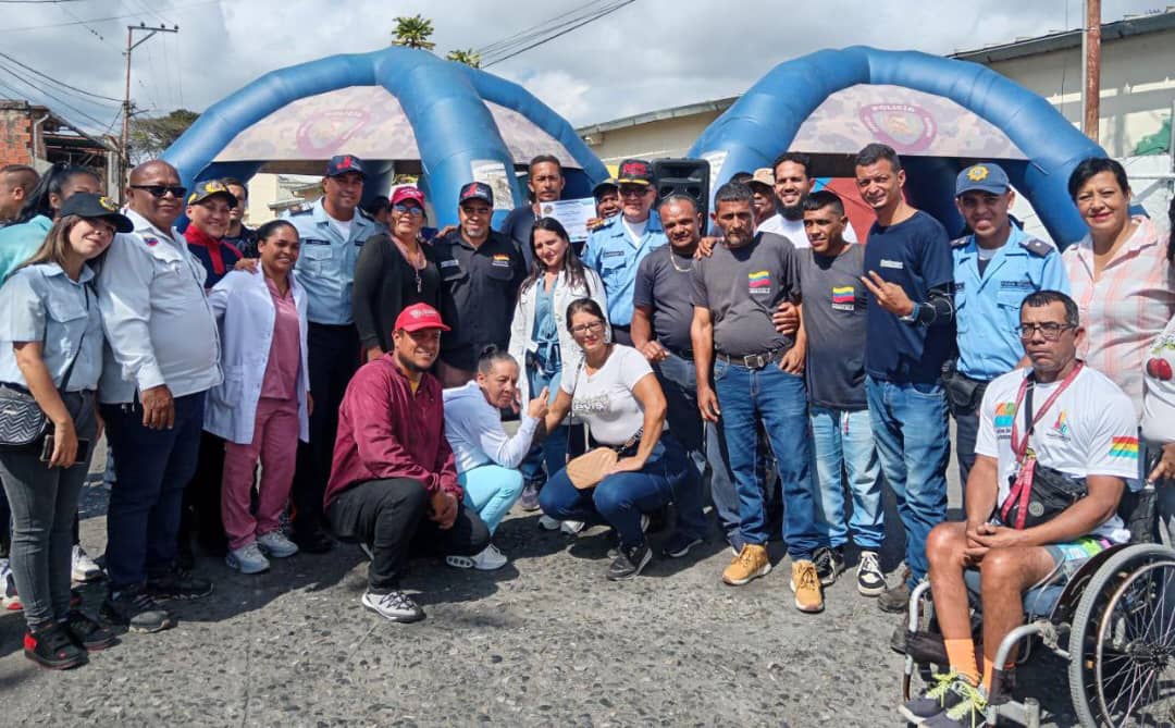 Policía de Miranda realizó jornada de atención  social en La Matica