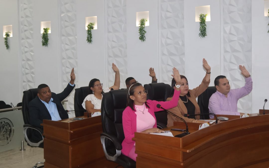 Legisladores de Miranda rinden homenaje a maestros y respaldan gestión de paz
