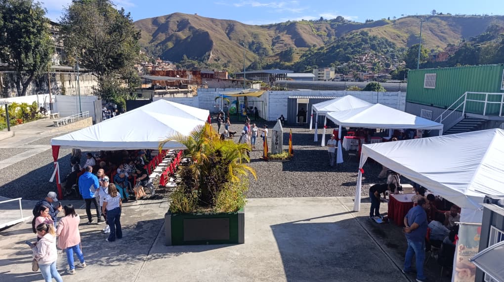 Miranda atendió a 1.500 personas en Mega Jornada Social integral en Los Teques