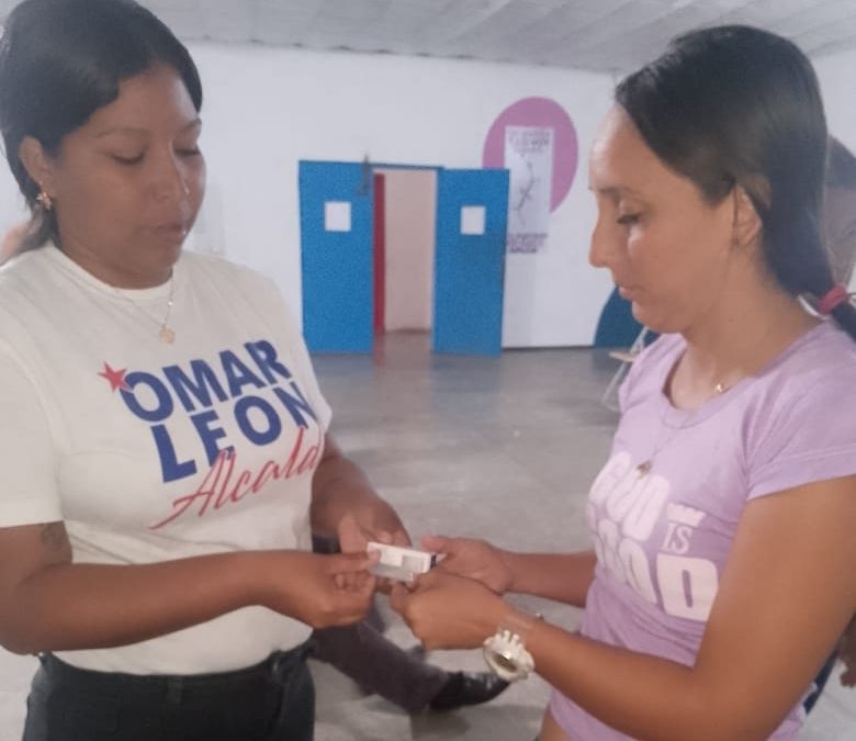 Entregan insulina gratuita a pacientes en Santa Lucía del Tuy