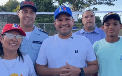 Juventud de Independencia recupera cancha en la Comuna Sueños del Comandante Hugo Chávez tras consulta popular